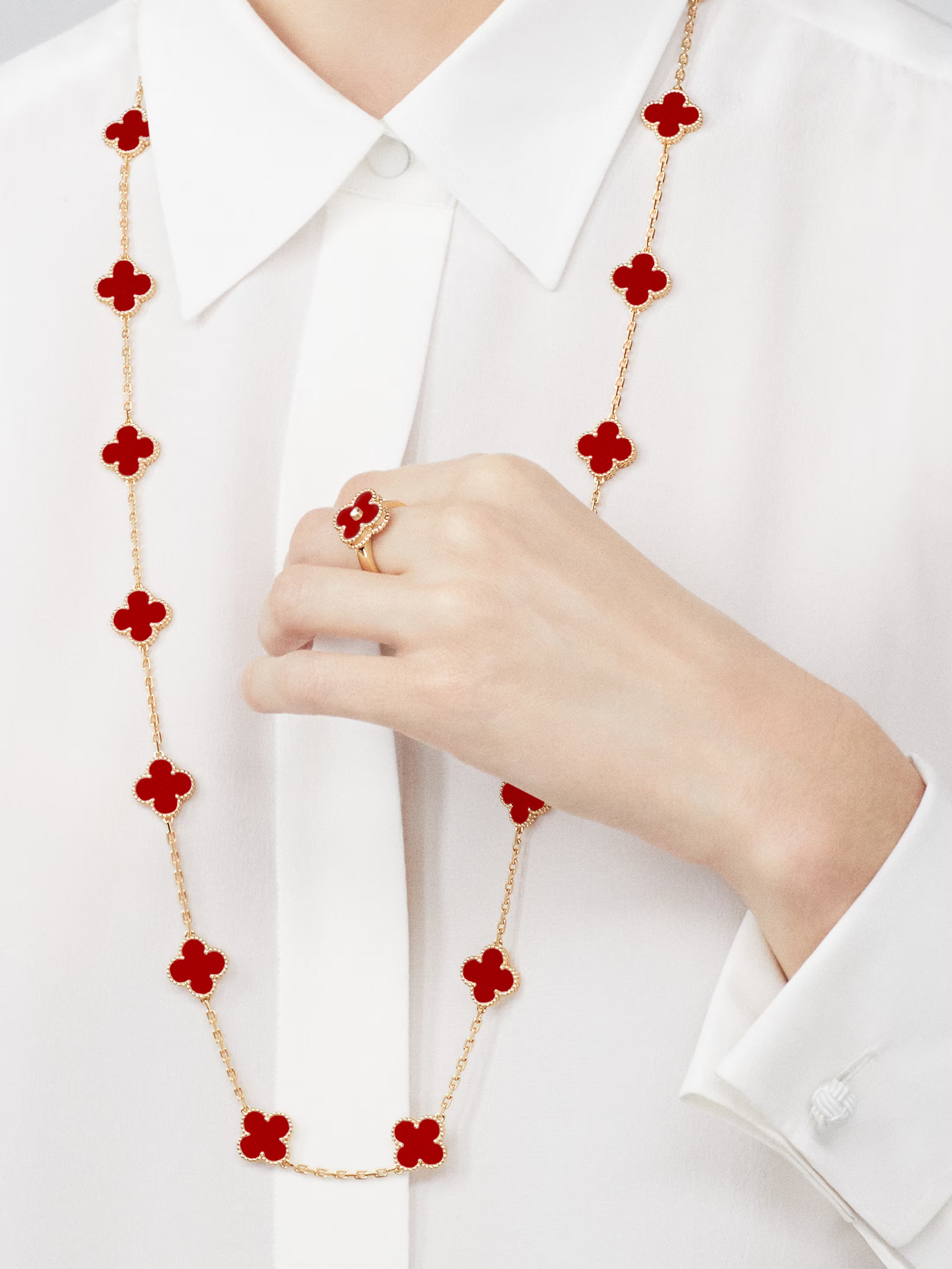 Van Cleef & Arpels Vintage Alhambra Ring , Diamond , Carnelian
