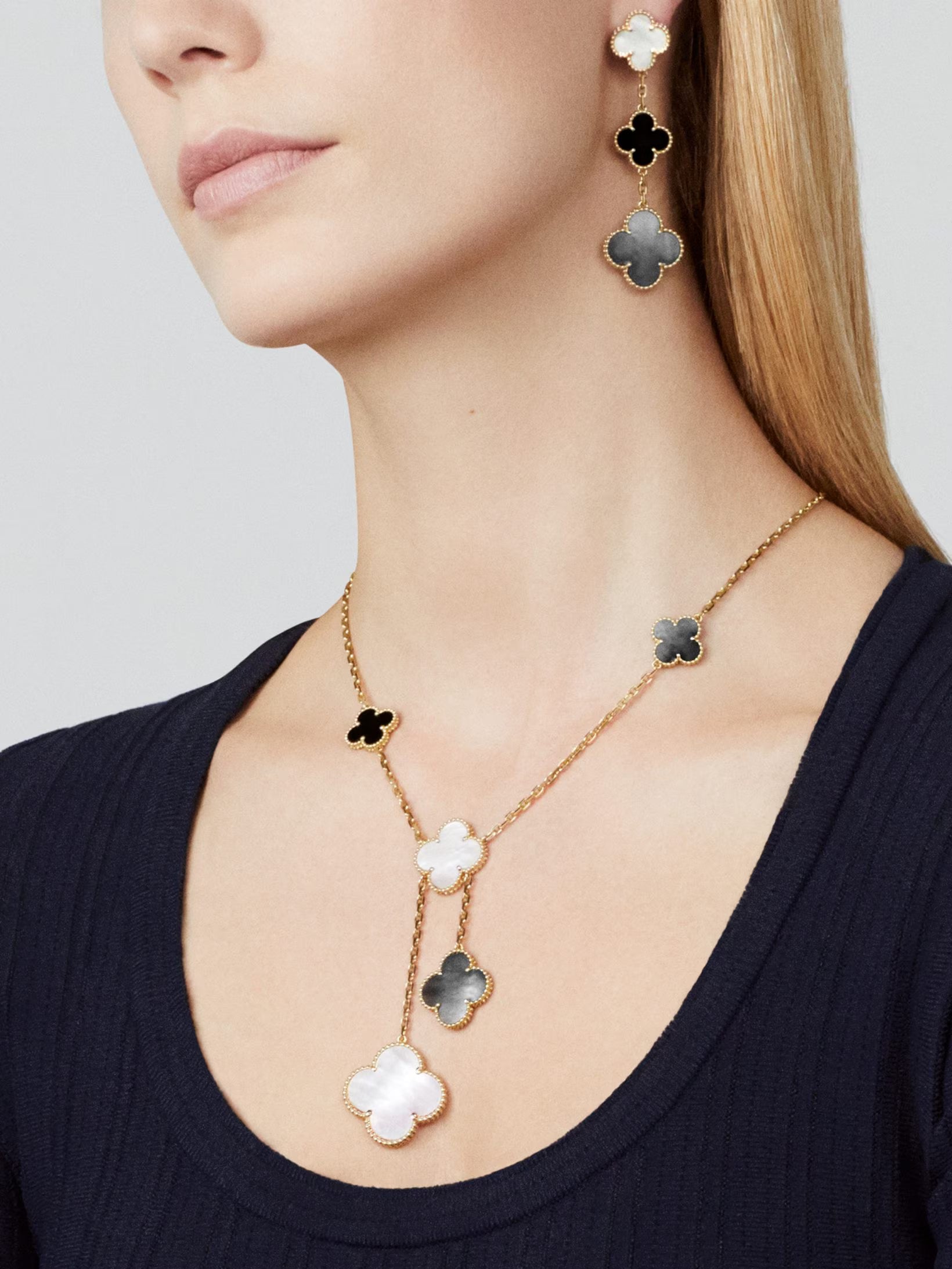 Van Cleef  & Arpels 10 Motifs Necklace Mother of pearl , Onyx Necklace