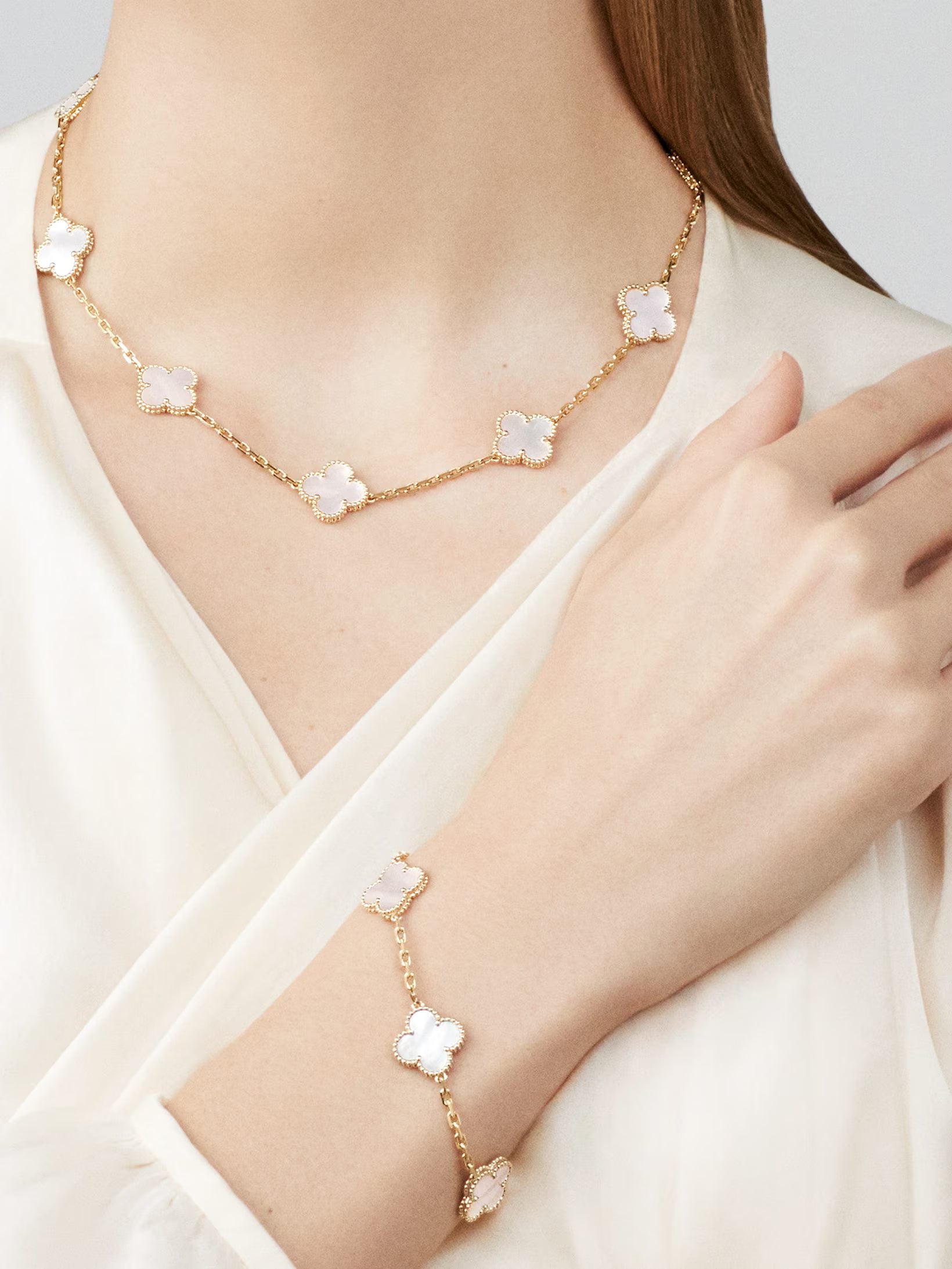 Van Cleef & Arpels 10 Motifs Mother of Pearl Necklace