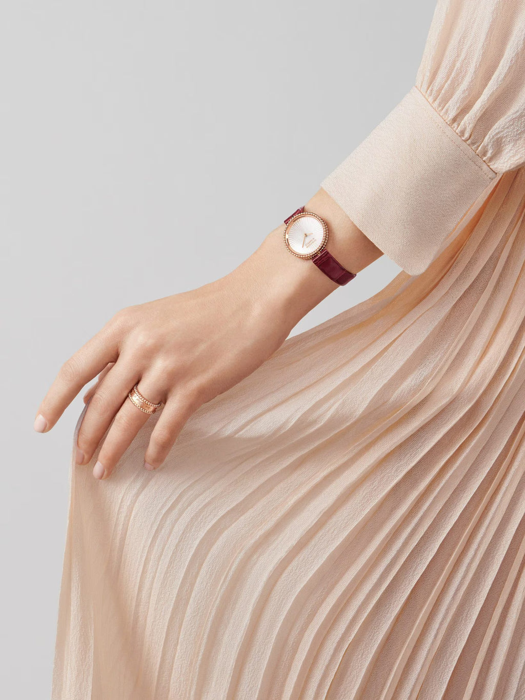Van Cleef & Arpels Perlee Signature Ring , Rose Gold