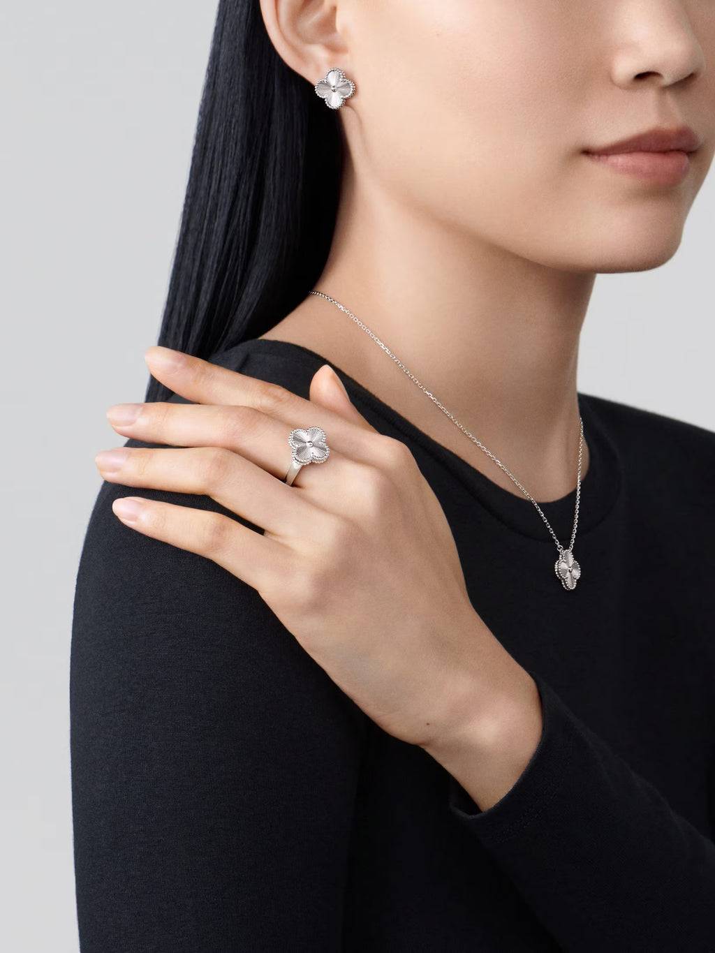 Van Cleef & Arpels Vintage Alhambra Ring , Silver