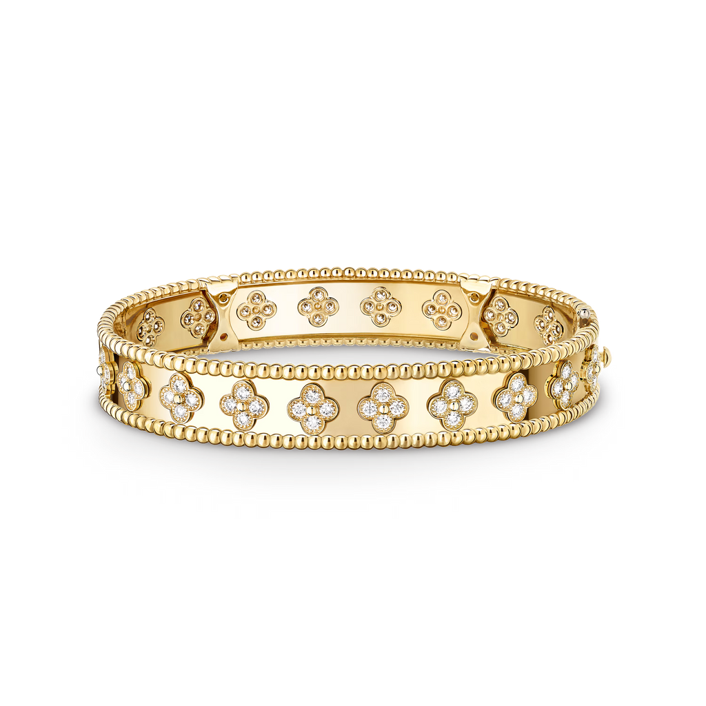 Vancleef & Arpels Perlee Clovers bracelet