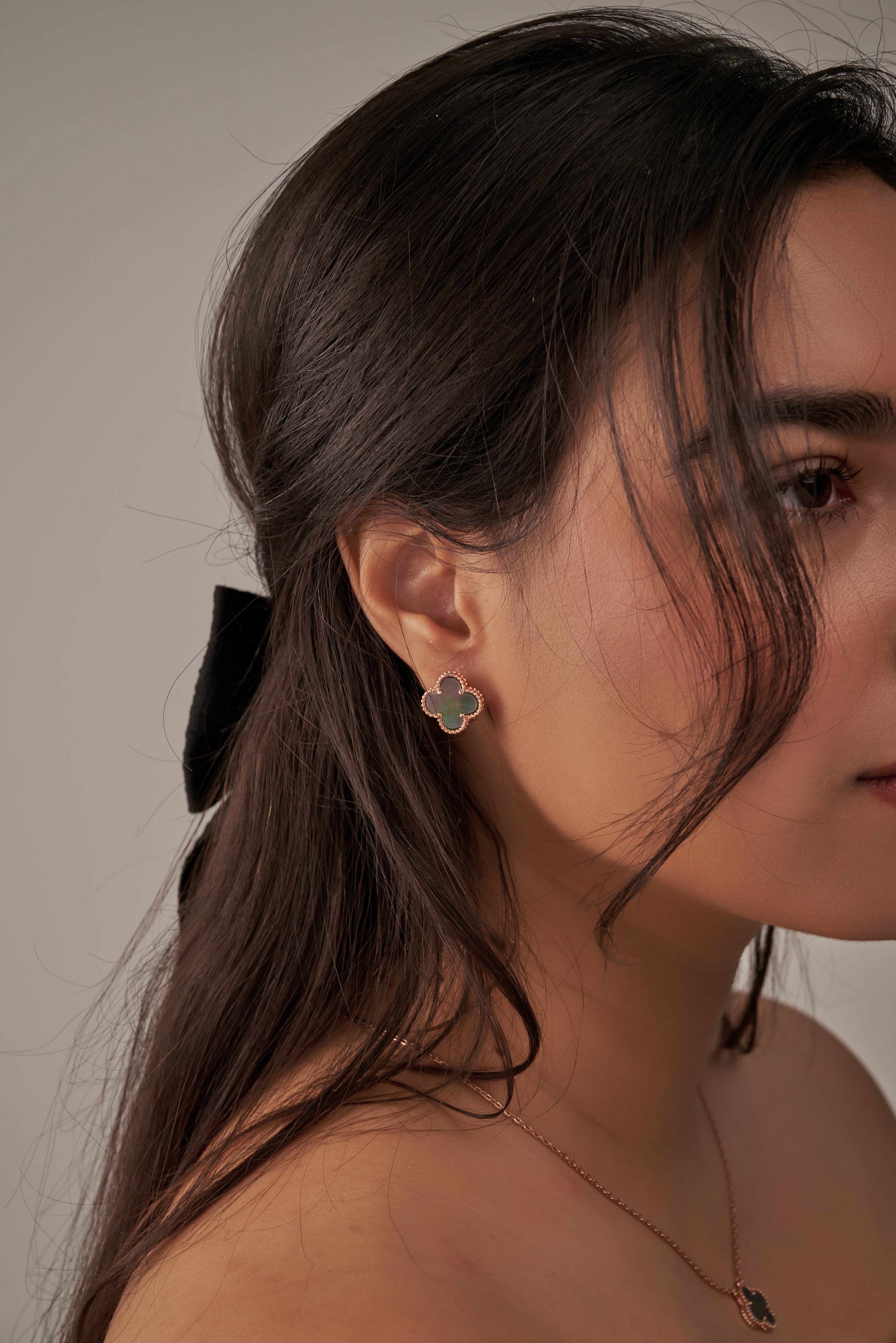 Vanclef & Arpels Earings ( Rose gold )