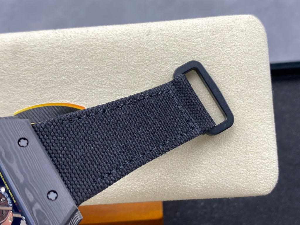 RM 35-01 NTPT Carbon x Velcro Strap