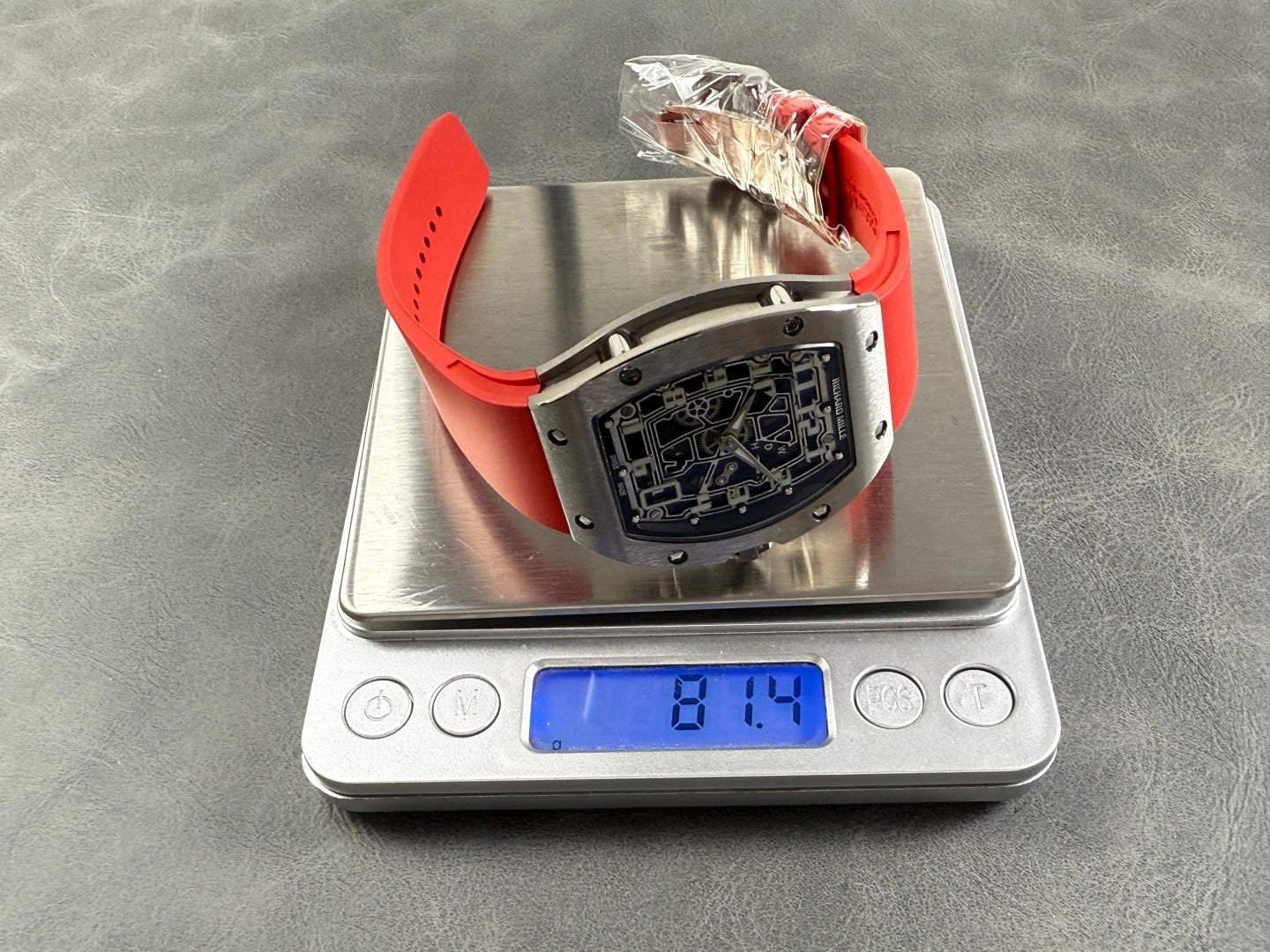 RM 67-01 Titanium