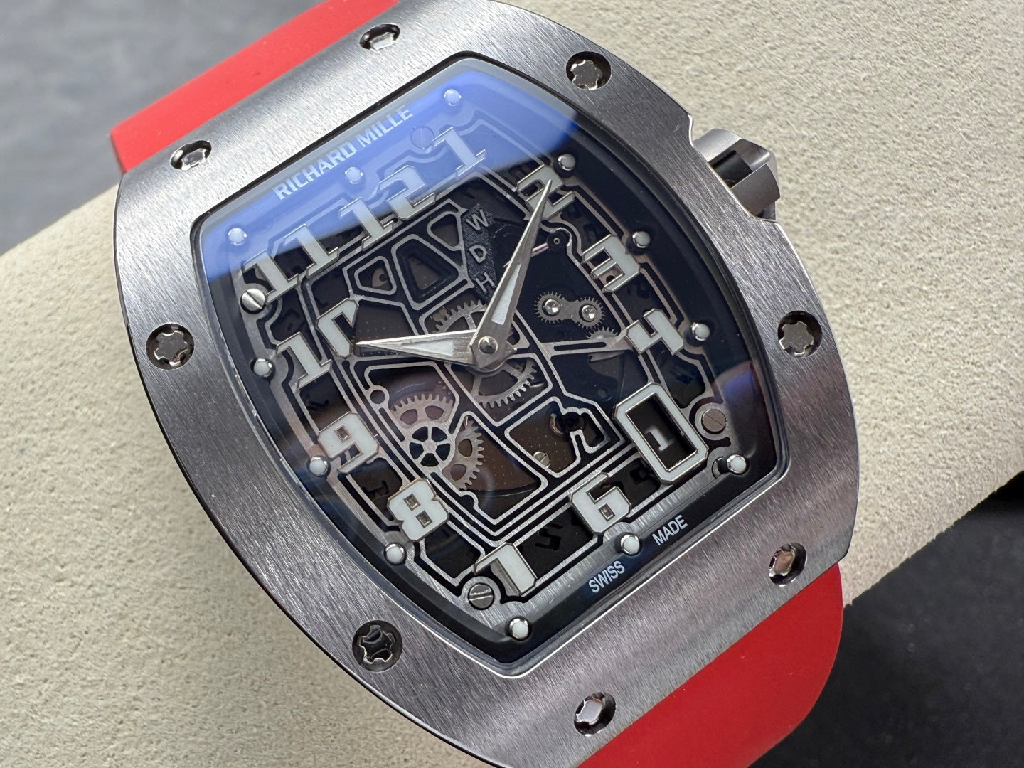 RM 67-01 Titanium
