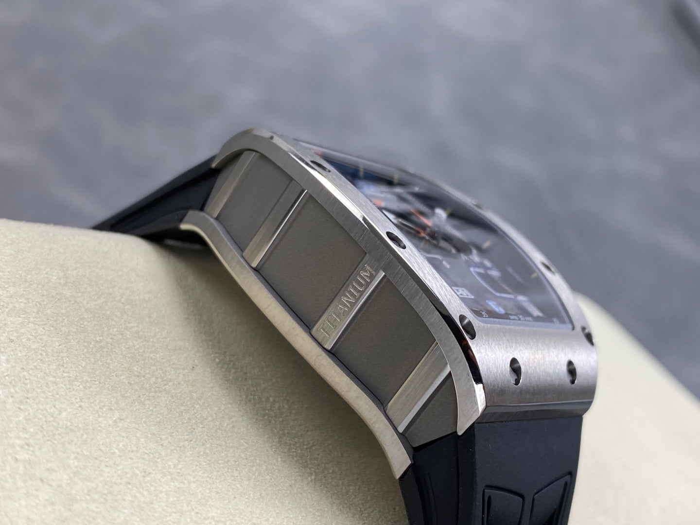 RM 30-1 Titanium x Black