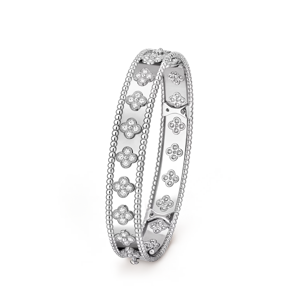 Vancleef & Arpels Perlee Colvers Bracelet