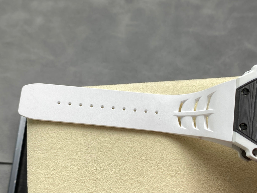 RM 21-02 White NTPT Carbon